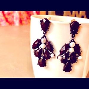 Pearl black lucite drop earrings new Bloomingdale